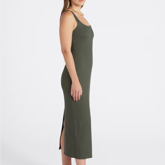 Gilli Gemma Sleeveless Fitted Dress w/ Closed Back‎ olive Medium New With Tags - Picture 3 of 8